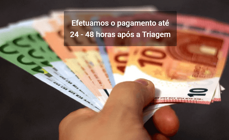 Notas de euro com indicação de pagamento após a triagem